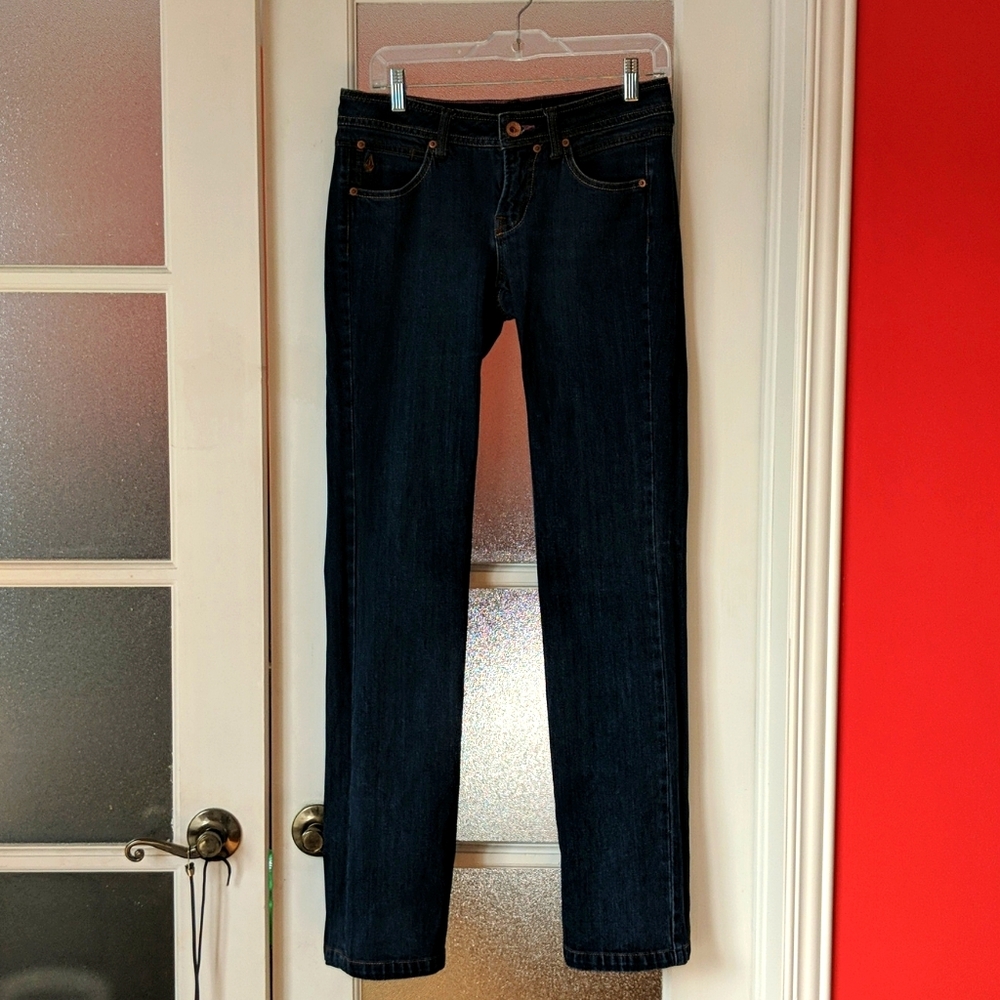 3/$50! Volcom mid-rise jeans size 7